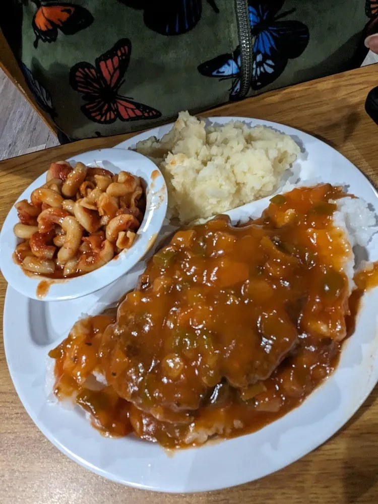 Fried Chicken Pepper Steak and Rice Salisbury Steak Fish and Ham